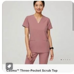 women's Mineral Mauve Casma™ - Three-Pocket Scrub Top
